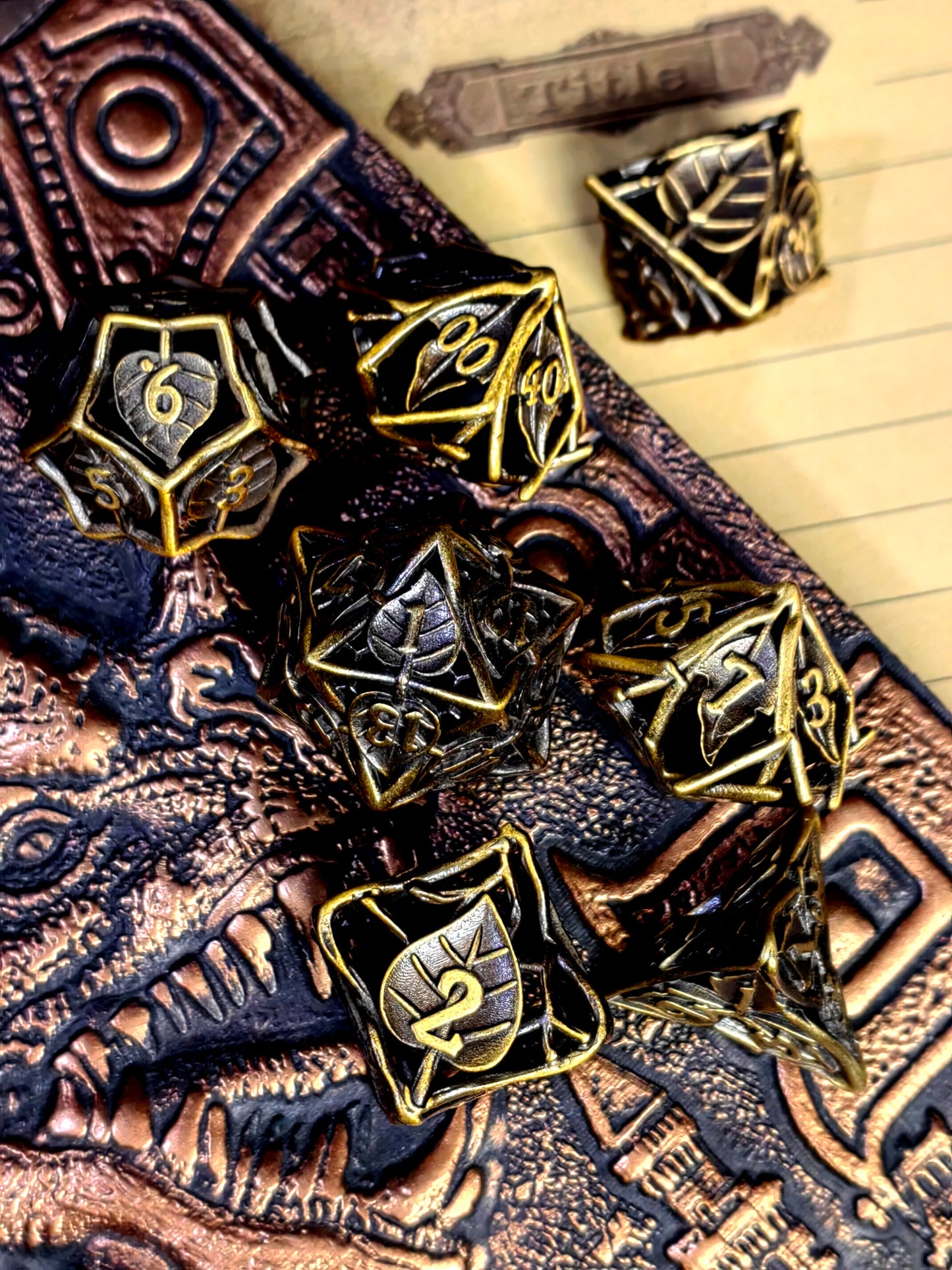 DnD Dice Set - 7 Piece Zinc Alloy Metal Dice with Leaf Pattern, Green Base Silver Numbers for RPG, Dungeons & Dragons