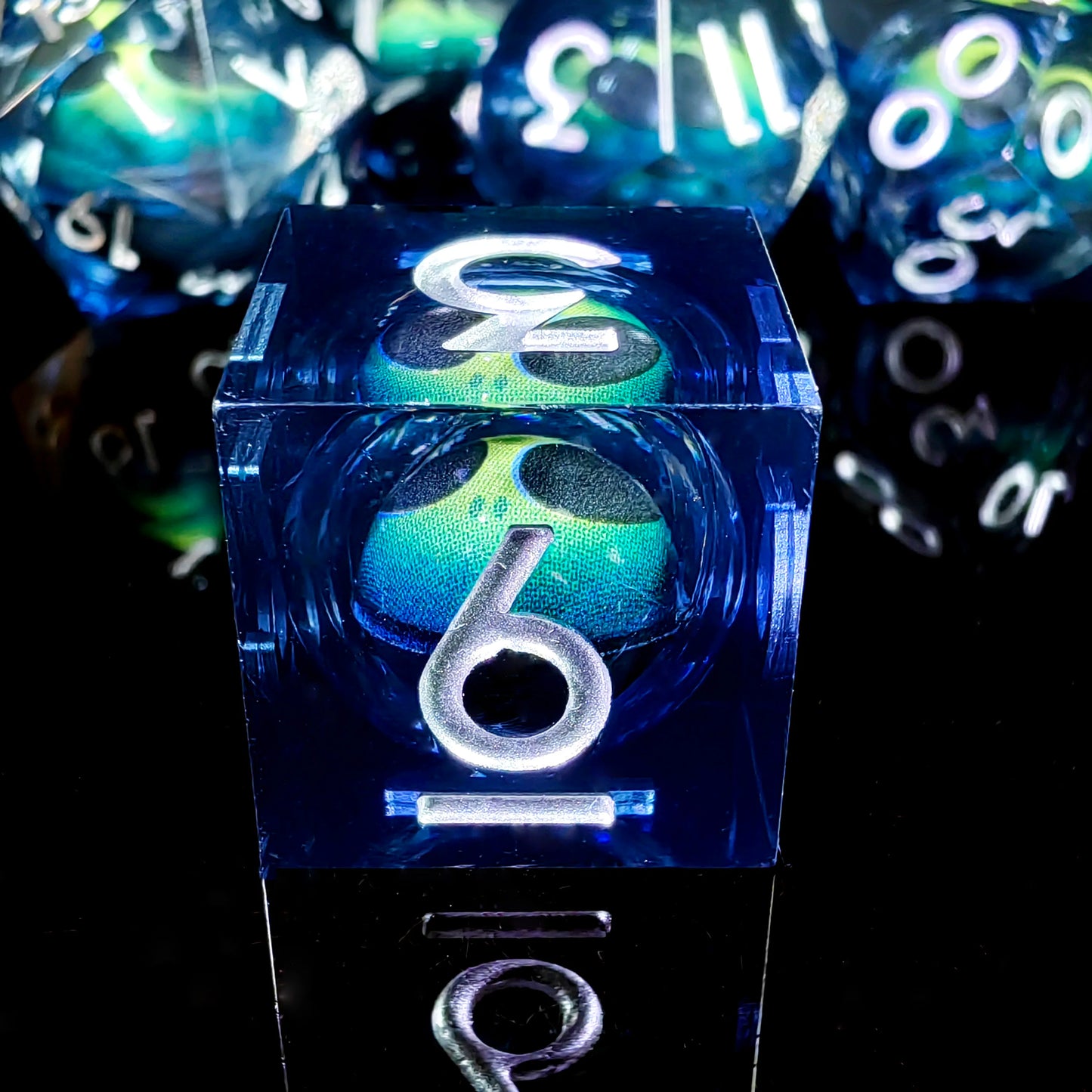 7-Piece Resin DnD Dice Set with Spinning Dragon Eye Core, Transparent Polyhedral Dice for Dungeons & Dragons, RPG Tabletop Games
