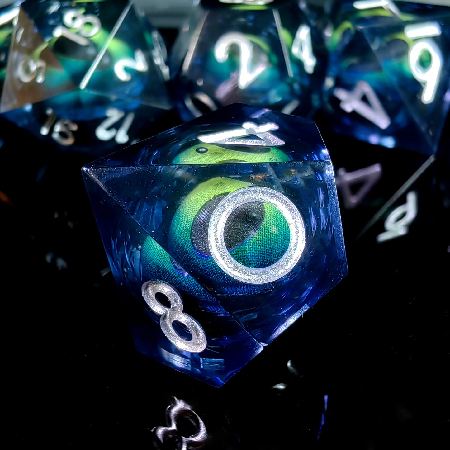 7-Piece Resin DnD Dice Set with Spinning Dragon Eye Core, Transparent Polyhedral Dice for Dungeons & Dragons, RPG Tabletop Games