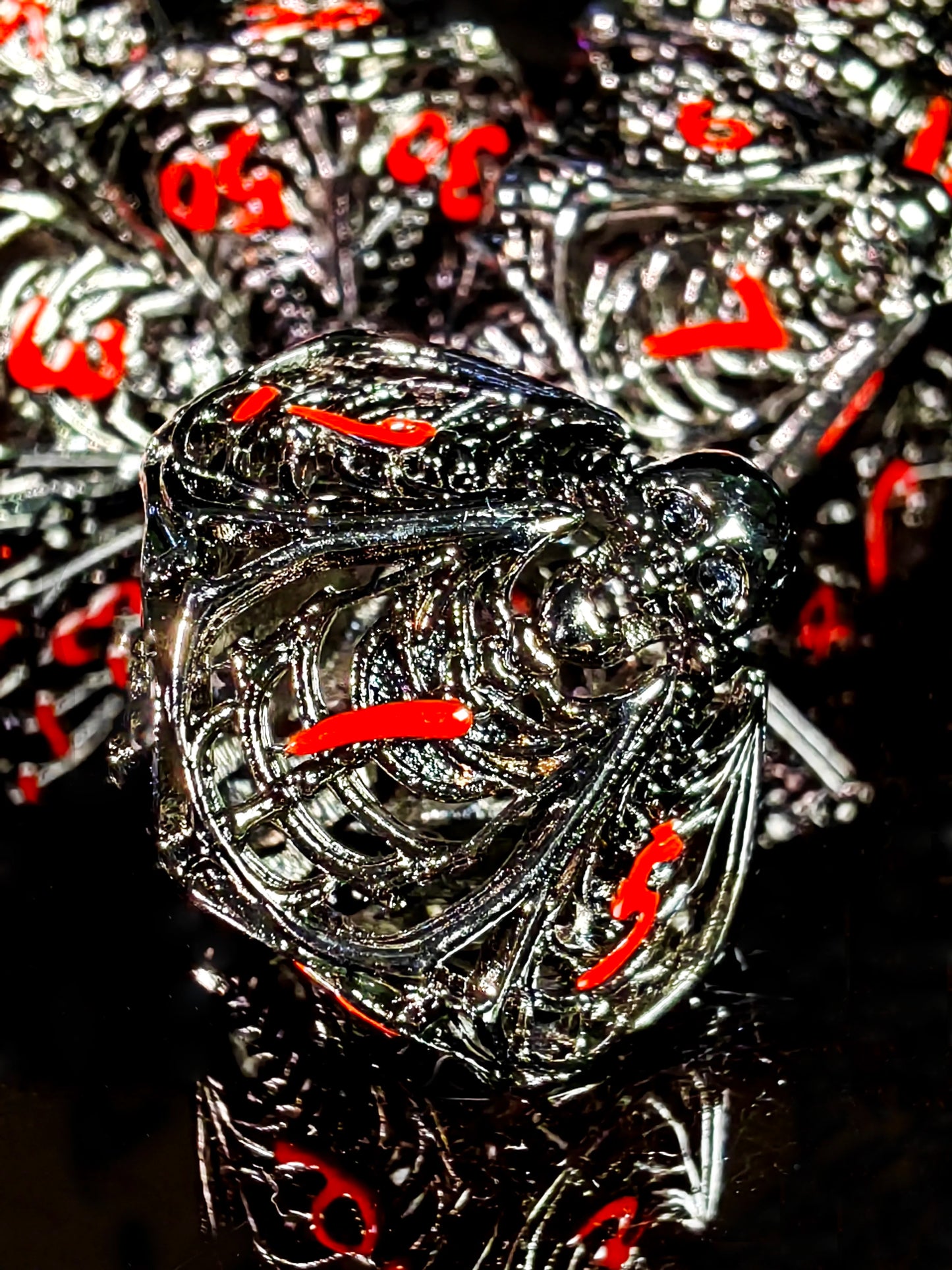 DnD Metal Dice Set - Zinc Alloy Skull Design, Silver Base with Red Numbers, Perfect for Dungeons & Dragons, RPG Games