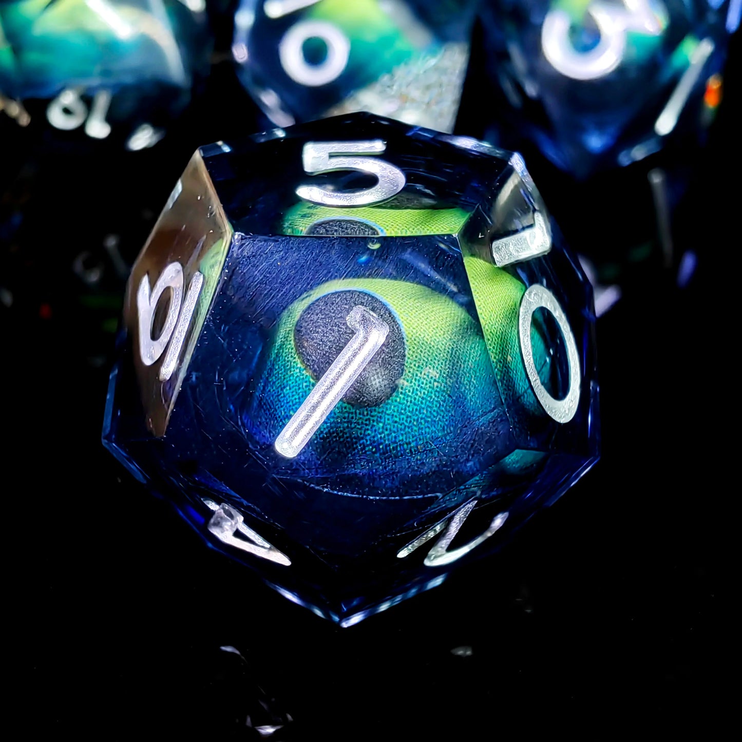 7-Piece Resin DnD Dice Set with Spinning Dragon Eye Core, Transparent Polyhedral Dice for Dungeons & Dragons, RPG Tabletop Games