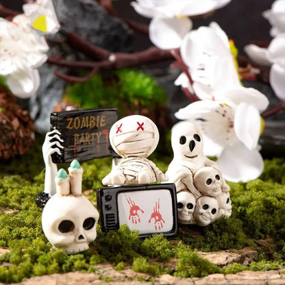 Mini Halloween Miniature Figurine Spider Bat Candle Skull Cartoon Scary Rabbit Statue Pranky Prop Party Ornaments