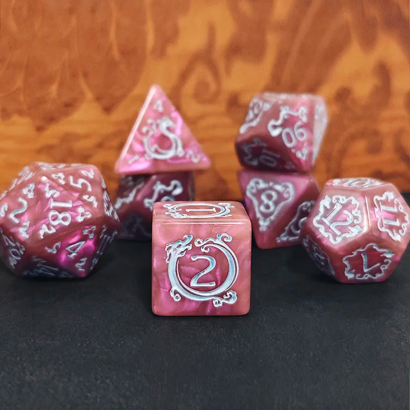 DND Dice 7Pcs/set Dragon Pattern Polyhedral Dices Role Playing D&D TRPG Board Game Dice As Gift Entertainment Accessories