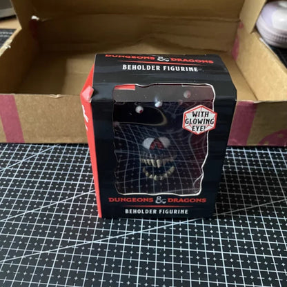 Dungeons & Dragons: Beholder Figurine: With Glowing Eye! Figure Model Toy Eye Demon Spectator Can Illuminate Statues